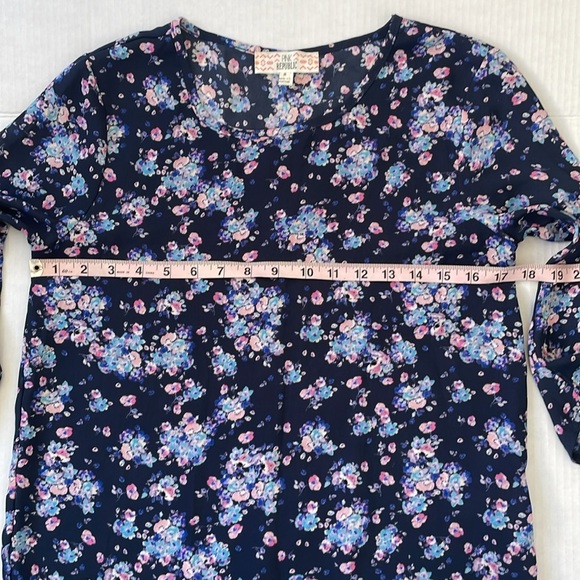 Pink Republic Blue and Pink Floral Blouse Small - Picture 15 of 16